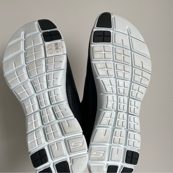 NWOT Sketchers flex appeal done deal 2.0 - Picture 6 of 6
